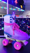 Load image into Gallery viewer, Roller Skate Cake